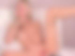 Live cam show with Ailynice - Normal on https://playwithruby.com