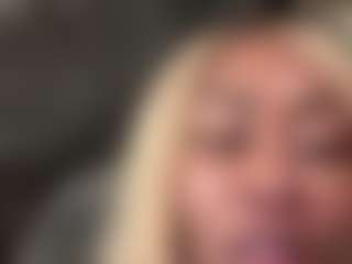 Moriah Mills's Live Sex Cam Show