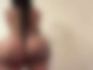 Moriah Mills's Live Sex Cam Show