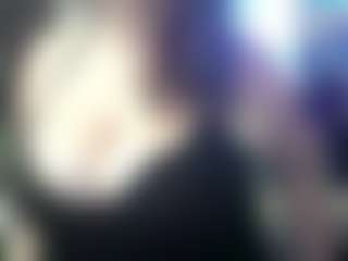 BacksideBrunette MILF webcam performer live streaming