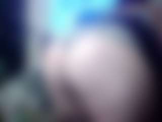 Backsidebrunette