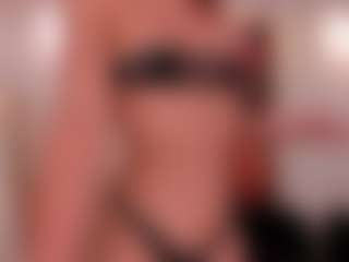 Live cam show with KayraLanne - Blowjob on CamClone