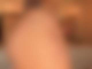 Live cam show with KayraLanne - Skinny on Dare Cams