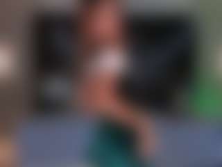 Live cam show with KayraLanne - Skinny on camtv
