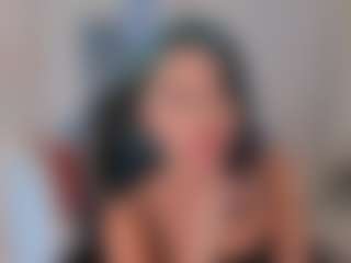 Live cam show with KayraLanne - Striptease Young Adult on CamClone