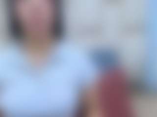 Live cam show with Melanie-Gale - Normal on Camsoda