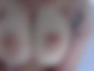 Miariot's Live Sex Cam Show