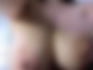Live cam show with Miariot - Genital Piercings on Dolls Live