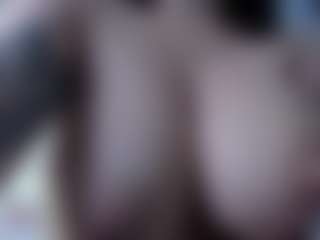 Miariot's Live Sex Cam Show