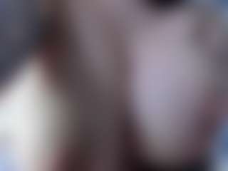 Miariot's Live Sex Cam Show