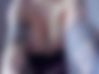 Live cam show with Miariot - Ass Bouncing on StripNow