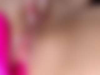 Live cam show with Miariot - Smoking on fapnchat