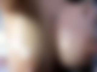 Live cam show with Miariot - Handjob on CSO-WL