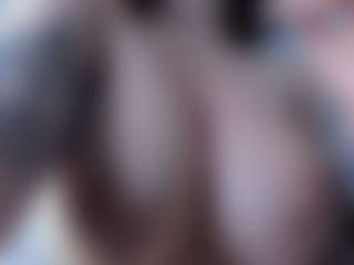Live cam show with Miariot - Facial Piercings on TastyBlacksLive