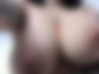 Miariot's Live Sex Cam Show