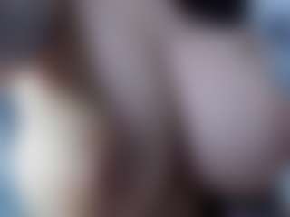 Miariot's Live Sex Cam Show