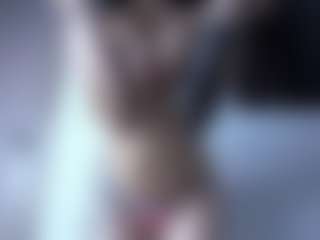 Live cam show with Miariot - Nipple Piercings on Dolls Live