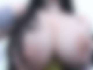 Live cam show with Miariot - Smoking on Milfs Live