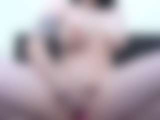 Live cam show with Miariot - Bedroom on fapnchat