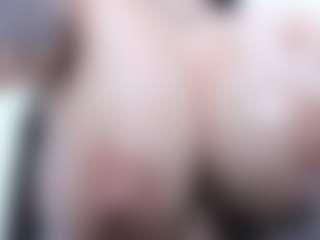 Live cam show with Miariot - Amateur on CamClone