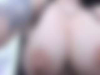 Live cam show with Miariot - Nipple Piercings on Dolls Live