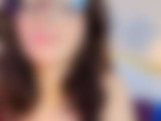 Live cam show with Kate Martinez - Glasses on boobsie.com
