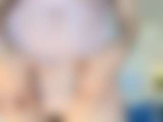 Live cam show with Kate Martinez - Hairy Pussy on Gym Cam Girls