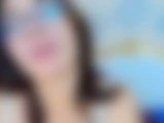 Live cam show with Kate Martinez - Amateur on Camming Site