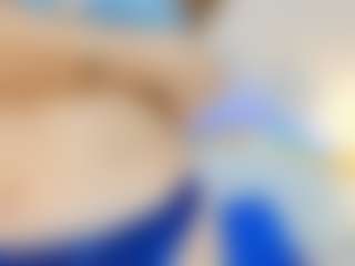 Live cam show with Kate Martinez - Ass Bouncing on friskycurves.com