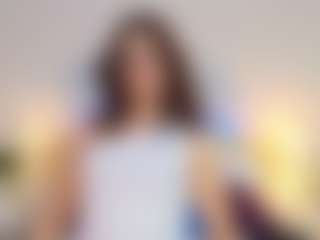 Live cam show with Kate Martinez - Teen (18+) on Mixed Magazine Live