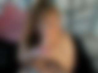 Live cam show with MerilandHH - Dildo on Soda Cam