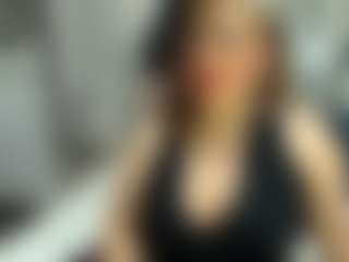 Live cam show with MerilandHH - Mature on hrnylive.com