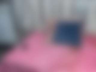 Live cam show with MerilandHH - Petite on sexylive.show