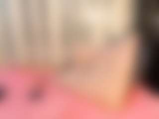 Live cam show with MerilandHH - Toys on Chatstar