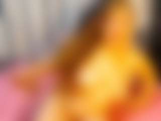Live cam show with MerilandHH - Brown Hair MILF on Chatstar