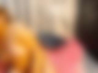 Live cam show with MerilandHH - Big Tits MILF on Streamer API