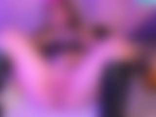 MerilandHH MILF webcam performer live streaming