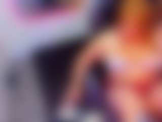 MerilandHH MILF webcam performer live streaming