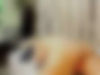 MerilandHH MILF webcam performer live streaming