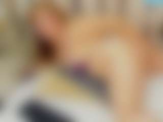 Live cam show with MerilandHH - Lush Brown Hair on galaxygirlnitro.com
