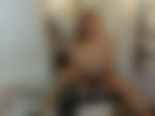 Live cam show with MerilandHH - Granny on Hubzter Live