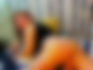 Live cam show with MerilandHH - Brown Hair Petite on crypto-cams