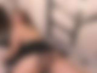 Live cam show with MerilandHH - Big Tits Mature on Soda Cam