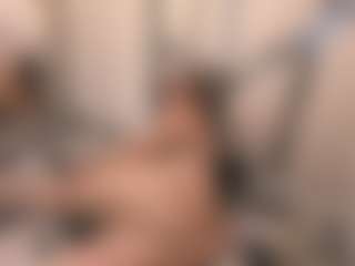 MerilandHH MILF webcam performer live streaming