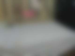 Live cam show with MerilandHH - Full Nudity on AdultVida.com