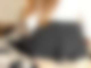 Live cam show with MerilandHH - Brown Hair MILF on livesuperchat.net