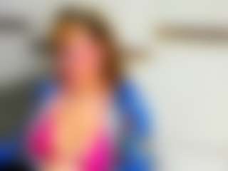 Live cam show with MerilandHH - Anal on Cam Slut