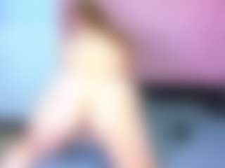 Live cam show with MerilandHH - Brown Hair Toys on Camsoda