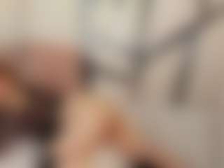 Live cam show with MerilandHH - Petite MILF on sexylive.show