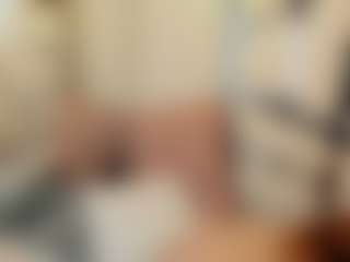 Live cam show with MerilandHH - Brown Hair Petite on Camsoda